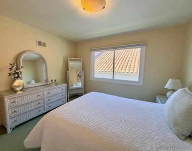 12973 Caminito Pointe Del Mar - Photo Thumbnail 46