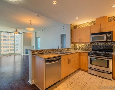 300 W Beech St - Photo Thumbnail 21