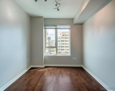 300 W Beech St - Photo Thumbnail 7