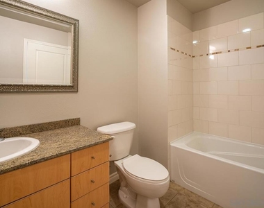 300 W Beech St - Photo Thumbnail 9