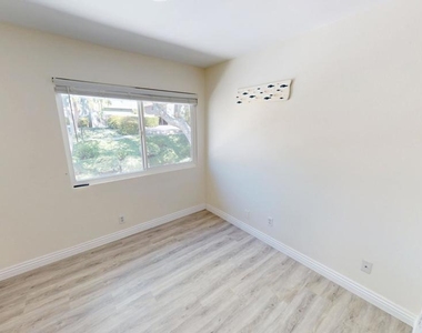 588 Rio Grande Circle - Photo Thumbnail 14