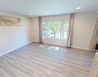 588 Rio Grande Circle - Photo Thumbnail 21