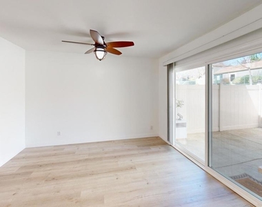 588 Rio Grande Circle - Photo Thumbnail 11