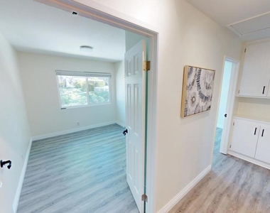 588 Rio Grande Circle - Photo Thumbnail 13