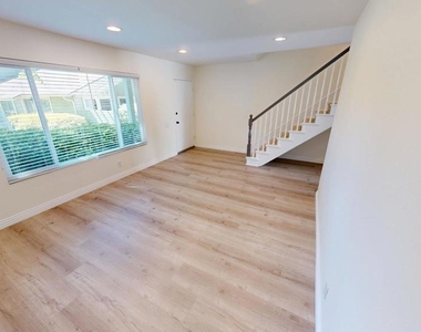 588 Rio Grande Circle - Photo Thumbnail 4