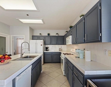 3982 Eastgate Road - Photo Thumbnail 10