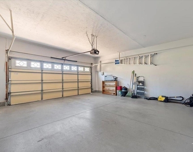 3982 Eastgate Road - Photo Thumbnail 32