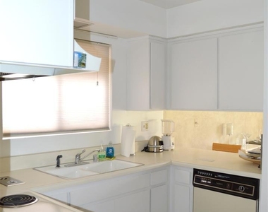 38941 Kilimanjaro Drive - Photo Thumbnail 6