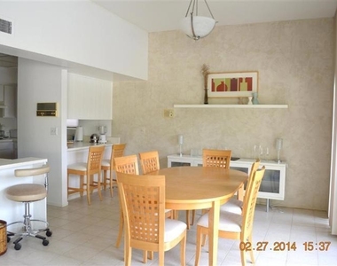 38941 Kilimanjaro Drive - Photo Thumbnail 5