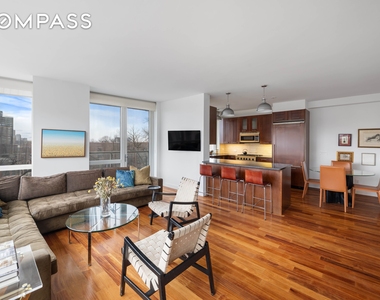West 237th Street - Photo Thumbnail 1