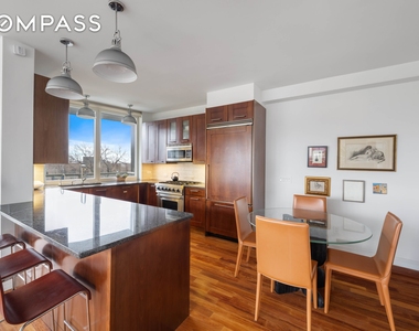 West 237th Street - Photo Thumbnail 2