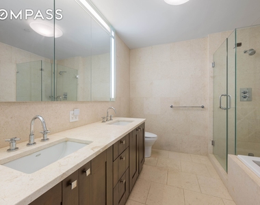 West 237th Street - Photo Thumbnail 5