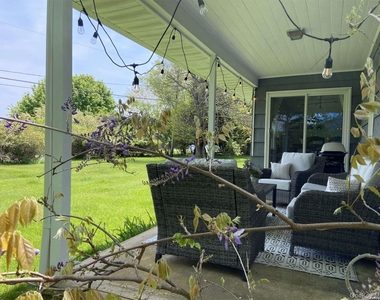 990 Three Waters Lane - Photo Thumbnail 17