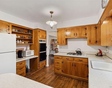 990 Three Waters Lane - Photo Thumbnail 6