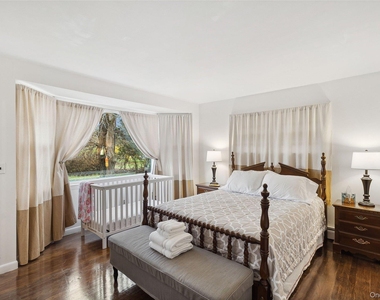 990 Three Waters Lane - Photo Thumbnail 9