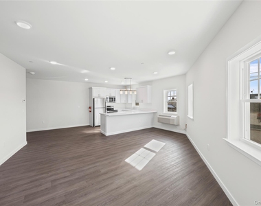 227 4th Avenue - Photo Thumbnail 4