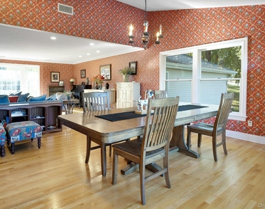 90 Cushman - Photo Thumbnail 14