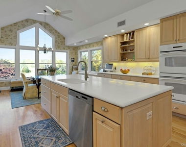 90 Cushman - Photo Thumbnail 15