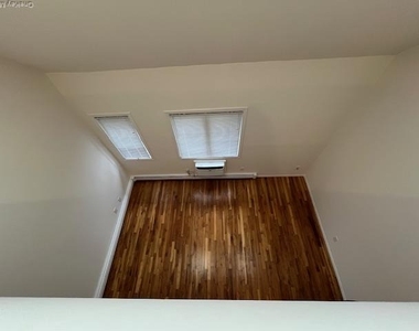 42 Sintsink Drive E - Photo Thumbnail 16