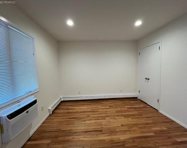 42 Sintsink Drive E - Photo Thumbnail 11