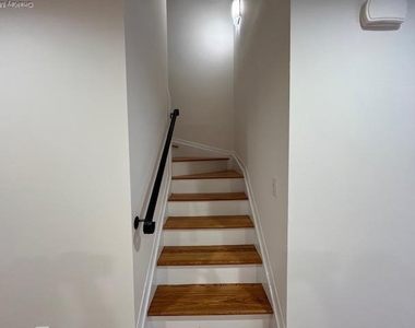 42 Sintsink Drive E - Photo Thumbnail 7