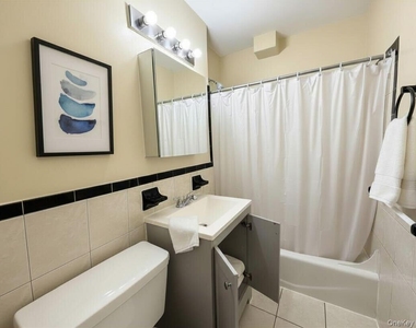 451 Fulton Avenue - Photo Thumbnail 5