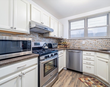 2 Fowler Avenue - Photo Thumbnail 3