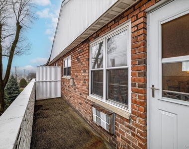 2 Fowler Avenue - Photo Thumbnail 15