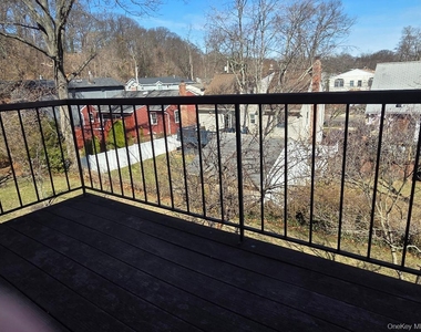 68 Kirkwood Road - Photo Thumbnail 7