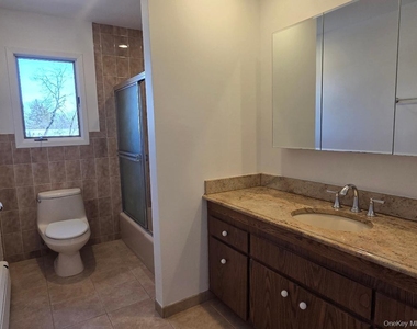 68 Kirkwood Road - Photo Thumbnail 8