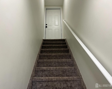 33 Obert Street - Photo Thumbnail 1