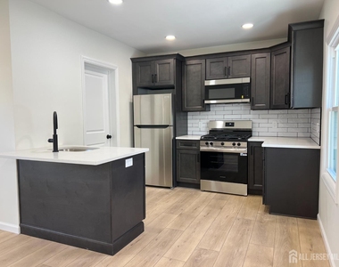 33 Obert Street - Photo Thumbnail 7