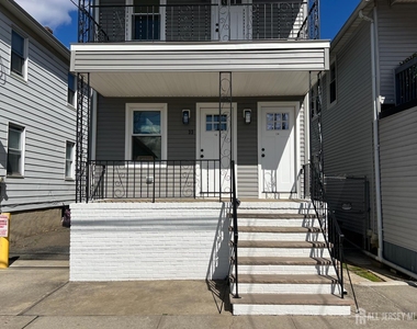 33 Obert Street - Photo Thumbnail 1
