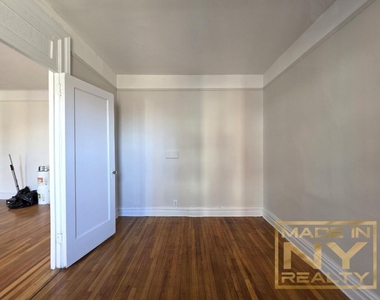 30-95 29th Street - Photo Thumbnail 5