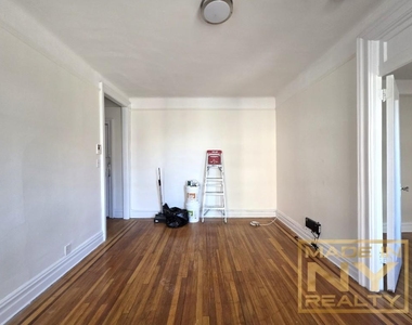 30-95 29th Street - Photo Thumbnail 3