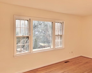 1557 Dunterry Place - Photo Thumbnail 12