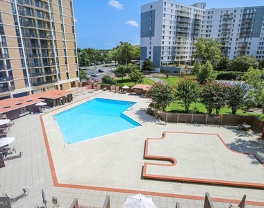 6800 Fleetwood Road - Photo Thumbnail 20