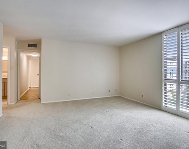 6800 Fleetwood Road - Photo Thumbnail 15