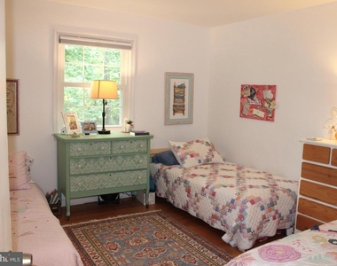 3606 Barkley Drive - Photo Thumbnail 8