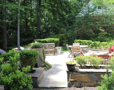 3606 Barkley Drive - Photo Thumbnail 18