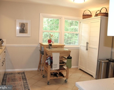 3606 Barkley Drive - Photo Thumbnail 4