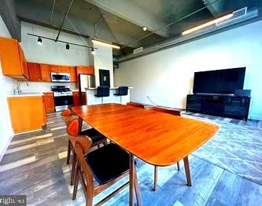 511 N Broad Street - Photo Thumbnail 4