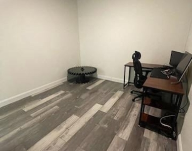 511 N Broad Street - Photo Thumbnail 36