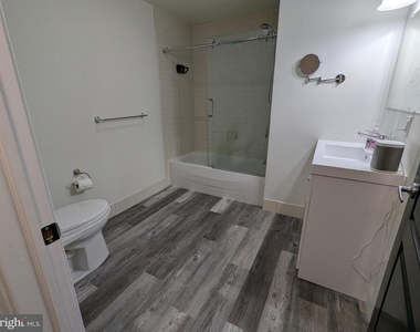 511 N Broad Street - Photo Thumbnail 8