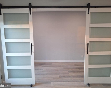 5235 Oxford Avenue - Photo Thumbnail 1