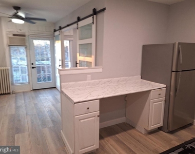 5235 Oxford Avenue - Photo Thumbnail 3