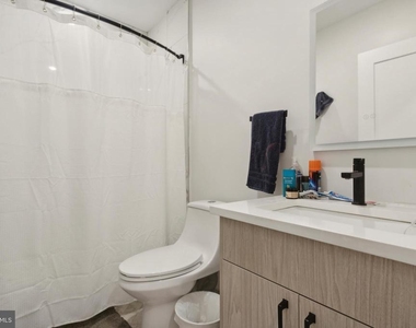 3836 Haverford Avenue - Photo Thumbnail 10