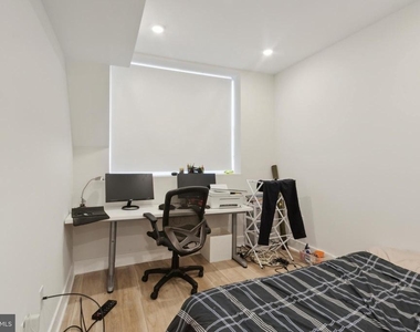 3836 Haverford Avenue - Photo Thumbnail 13