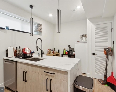 3836 Haverford Avenue - Photo Thumbnail 12