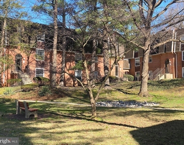 4000 Gypsy Lane - Photo Thumbnail 5